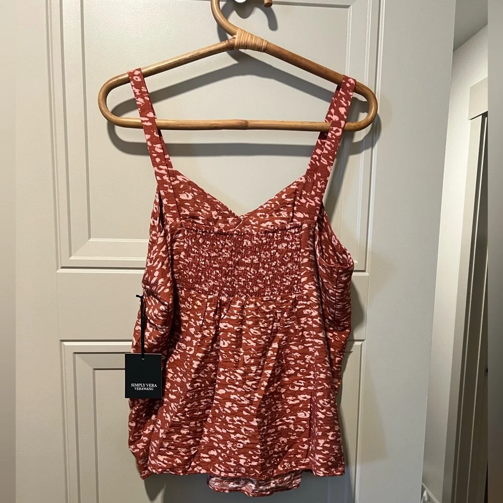 Vera Wang Large Women’s Tank - Picture 2 of 3